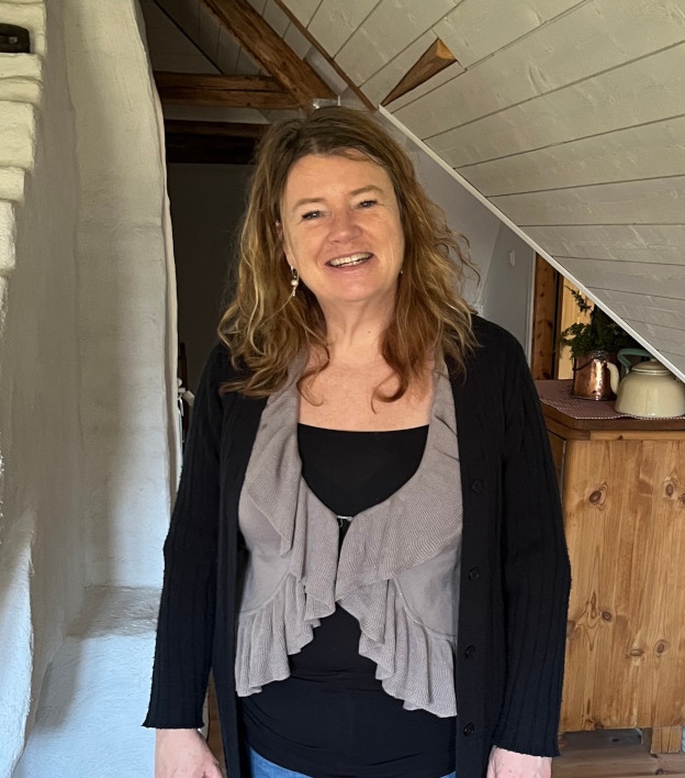 Elise Ricci, socionom, legitimerad hälso-och sjukvårdskurator, legitimerad psykoterapeut och handledare och lärare i psykoterapi